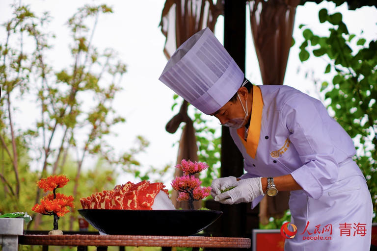 “青海家宴擂台赛”以赛促消费 特色美食“互怼”激活经济新动能