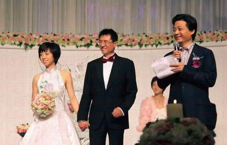 张怡宁身价千万,为何当年要嫁大20岁老头?婚后她袒露实情