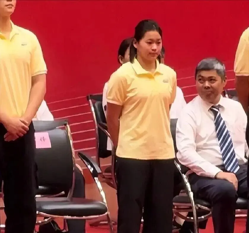 18岁的全红婵走上了郭晶晶的“老路”，果然优秀的人眼光都相似