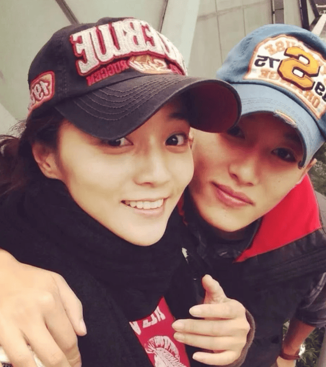 36岁代旭北京带娃被偶遇，与尹雨航早就低调领证，儿子都2岁了