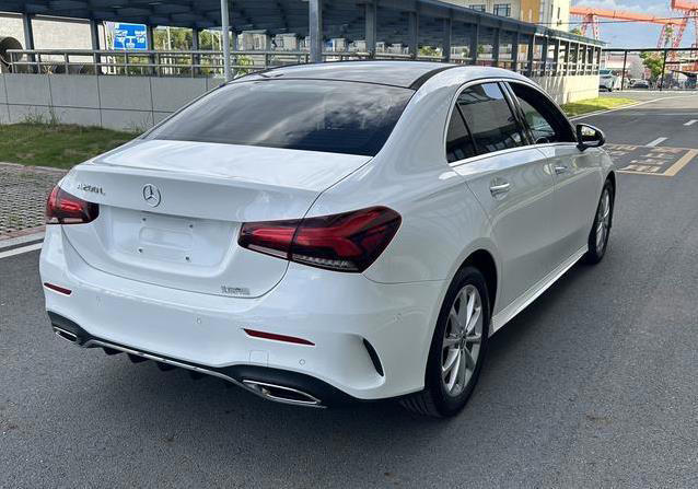 开了4年仅11万，奔驰A级超值入手，豪车梦触手可及？