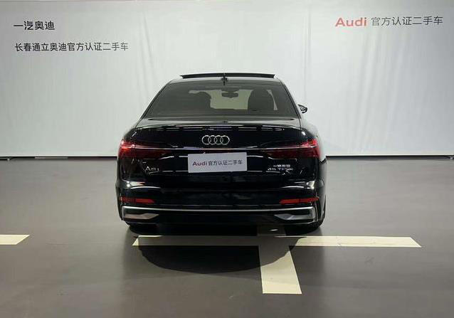 28万入手准新奥迪A6L，7.8秒破百，豪华感真值吗？