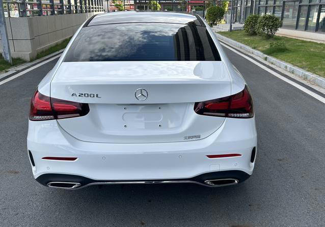 开了4年仅11万，奔驰A级超值入手，豪车梦触手可及？