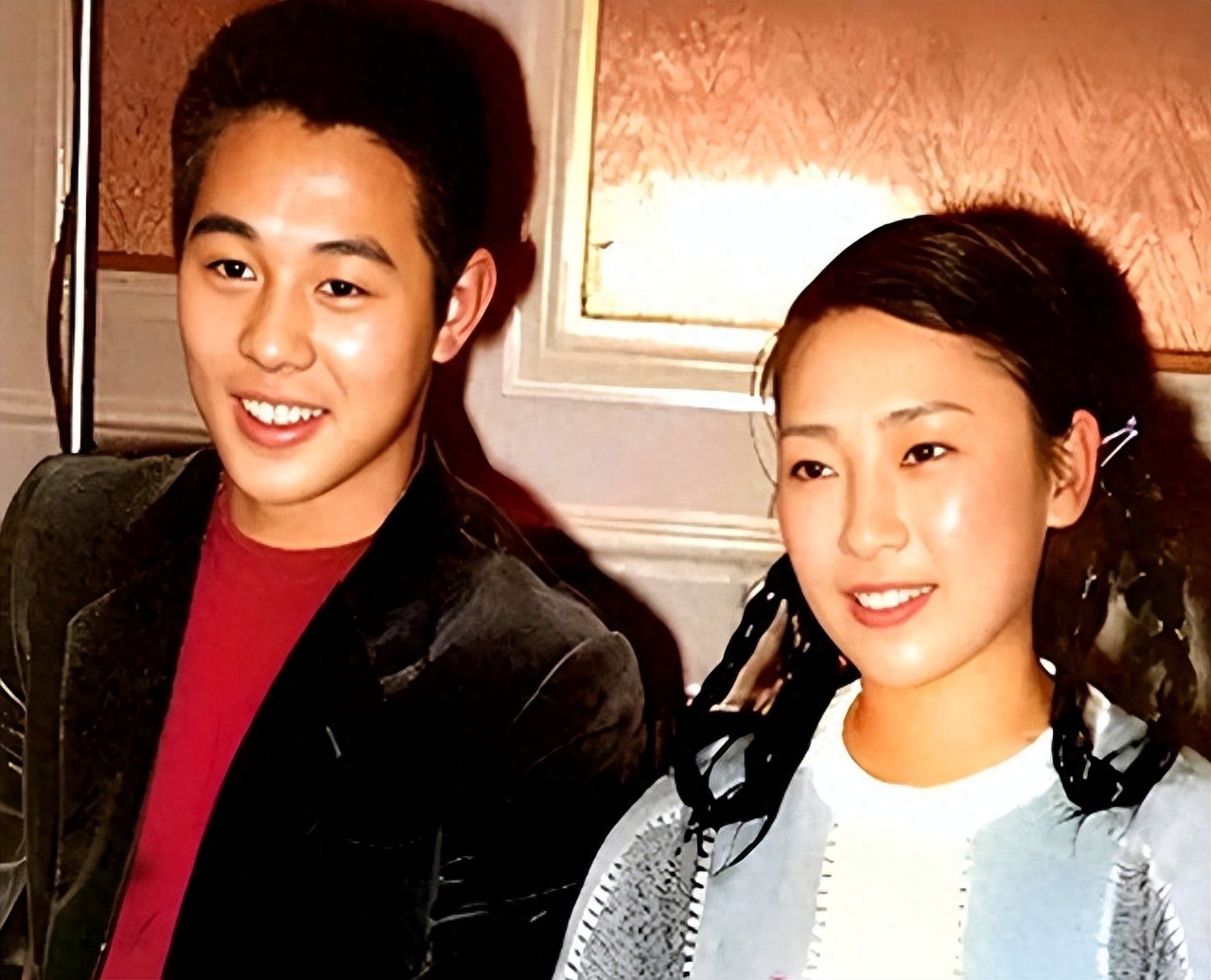 李连杰也没想到，他给黄秋燕女儿的嫁妆，竟撕掉了他最后的体面