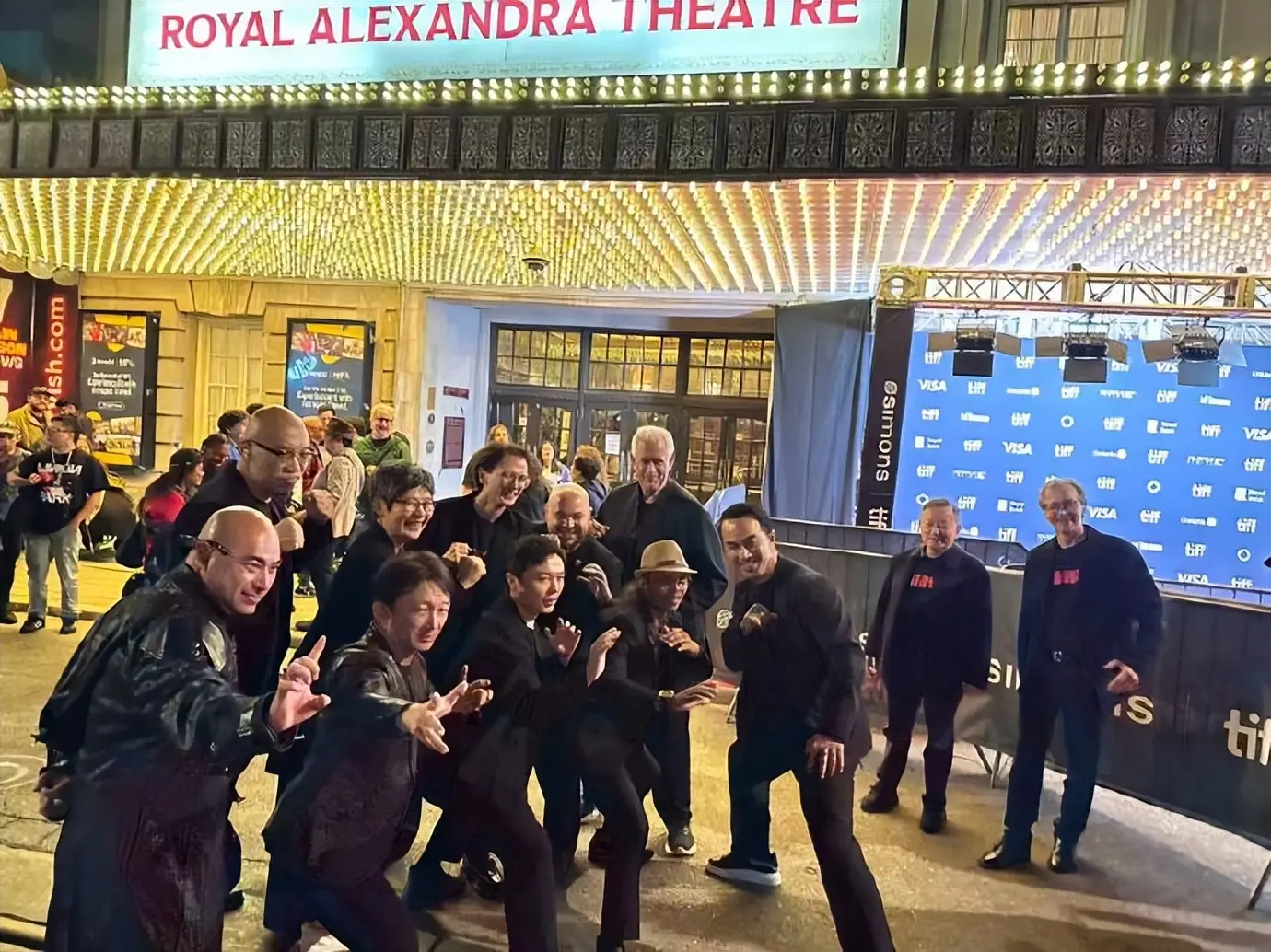 谢苗火到了国外，多伦多电影节《火遮眼》口碑大爆，坐等内地引进