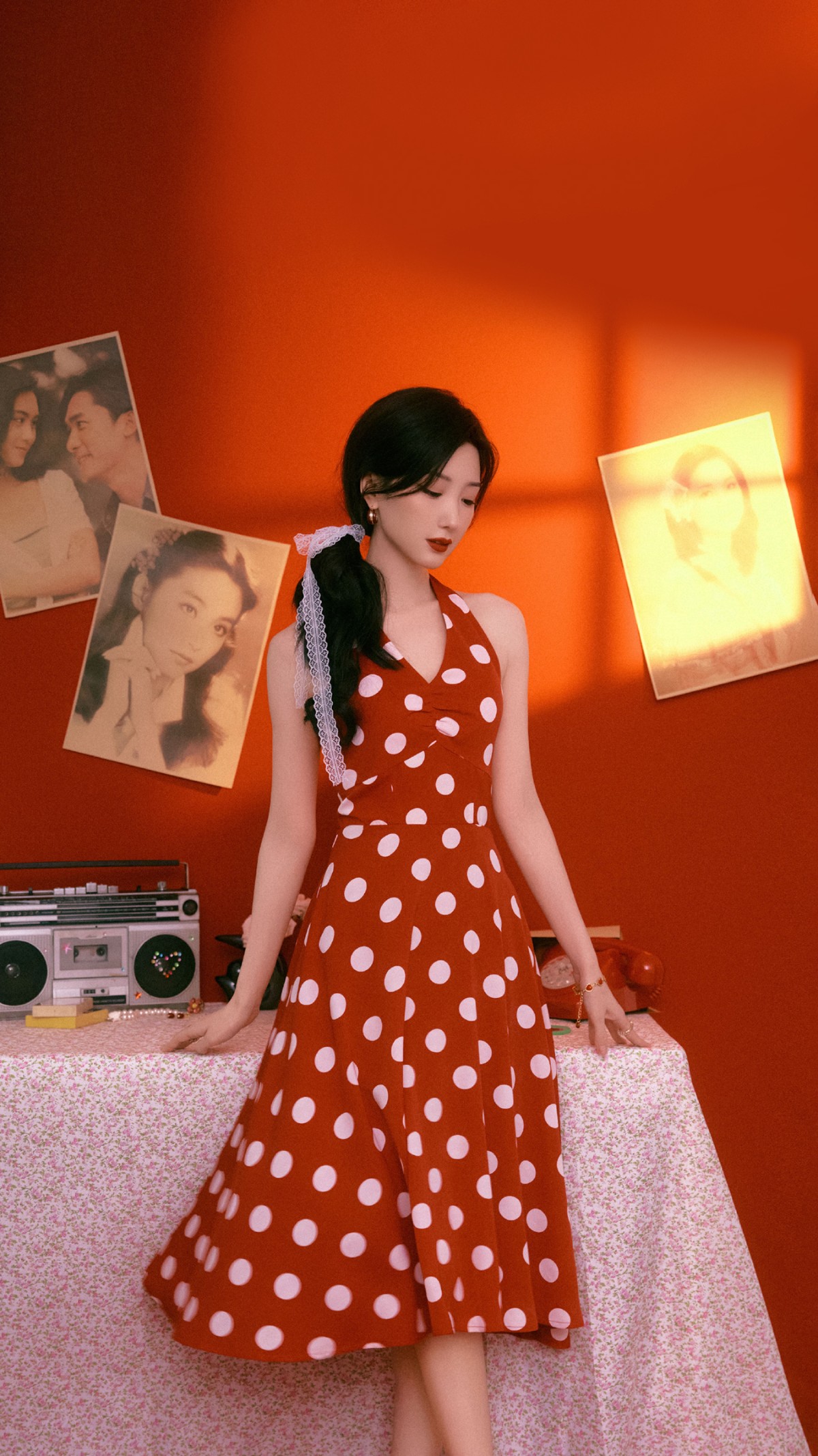 毛晓彤港风复古造型