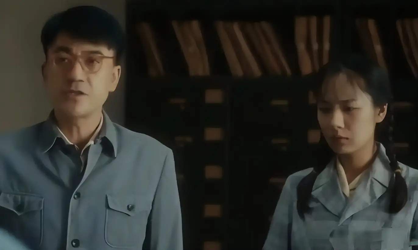 《足迹》方主任眼中可爱的周云青，却藏着人性之恶，我宁愿没看懂