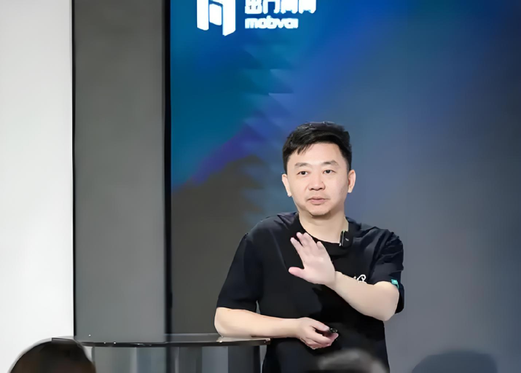 对话出门问问李志飞：人类需要一个AI“影子”