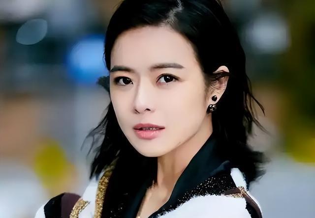 主持人陈辰：住千万豪宅，和歌唱家余笛儿女双全，46岁官宣新身份