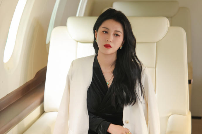 歌手李嘉格官宣与车澈离婚，此前曾在节目中称对方不能提供情绪价值