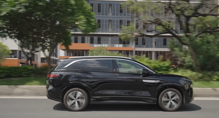 唐L EV对比Model Y！谁才是合格的“通勤王”？