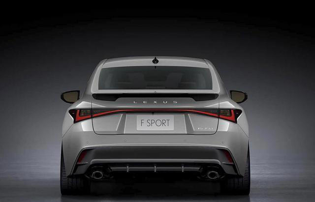 缝缝补补又3年，雷克萨斯IS车型再次更新，这下你会买吗？