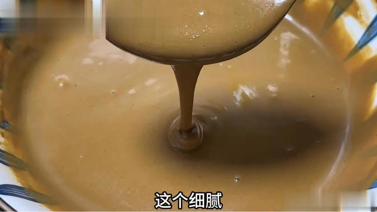 调芝麻酱加水放油都错！酒店大厨揭秘正确做法