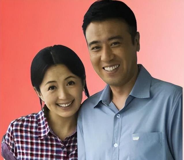 于和伟苦日子熬出头，妻子默默供学费，8套房全家安稳