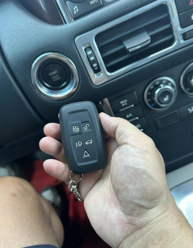 百万豪车跌到10万，V8动力爽到飞，车况却藏秘密？