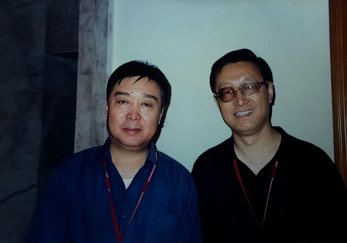 相声界传奇父子同一天去世，50年后天堂再聚首，是巧合还是命运