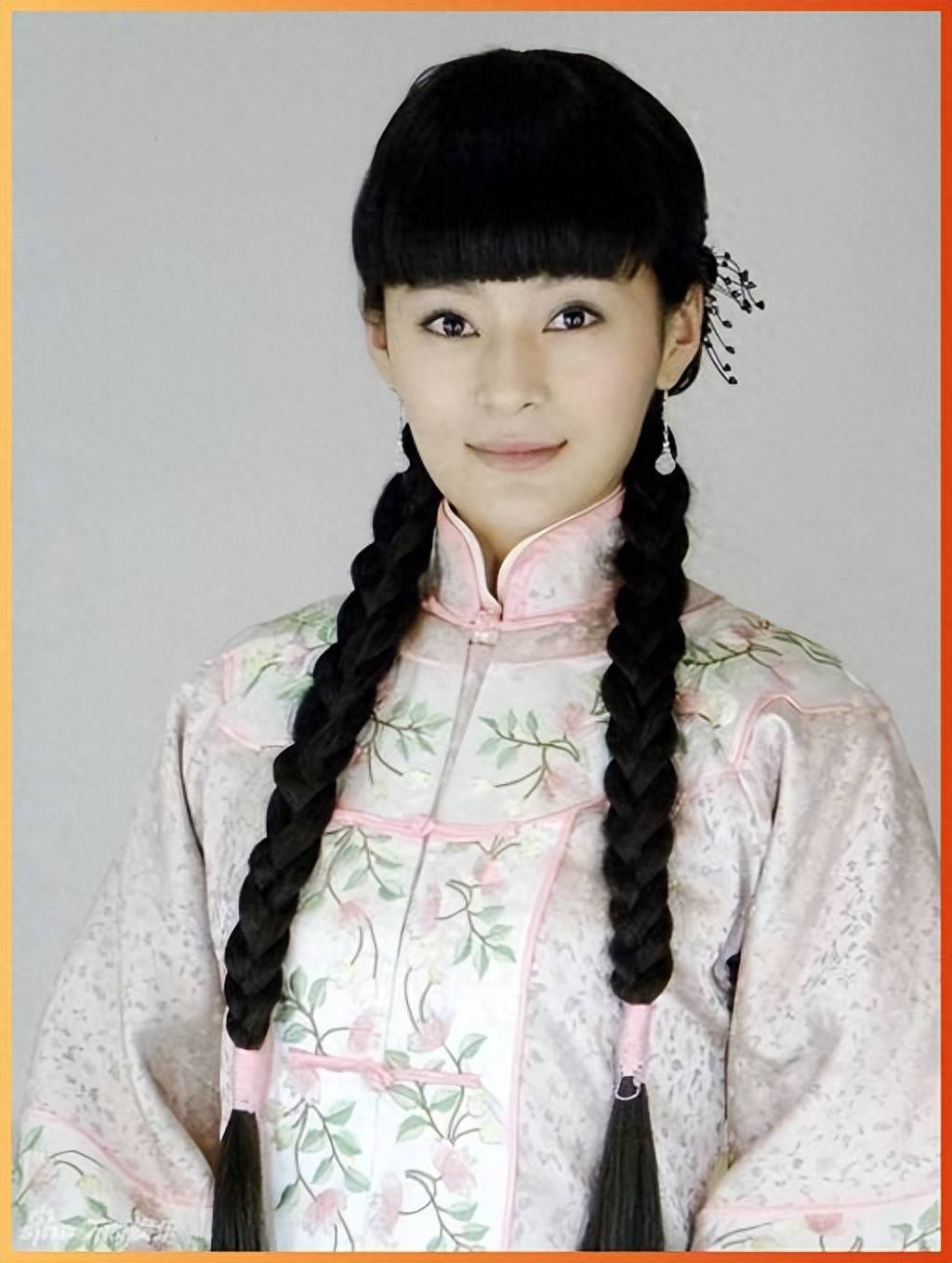 戏里演母子，戏外倒追“儿子”5年，喜得双胞胎的她已成人生赢家