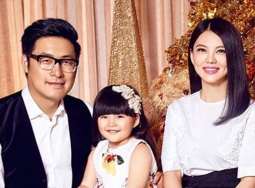 李湘王诗龄看秀路透曝光，母女同框温馨有爱！