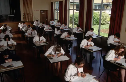 看到郭晶晶儿子上“衡水式”中学，我陷入了沉思……