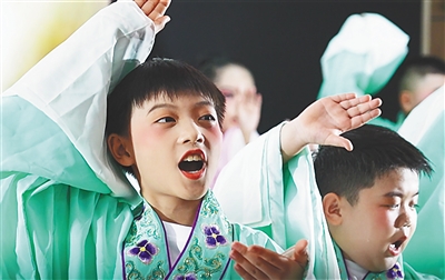 ����ʫ����������