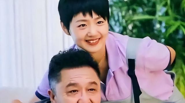 于谦，娶19岁女学生，不赚钱时靠老婆养，两个儿子归郭德纲管