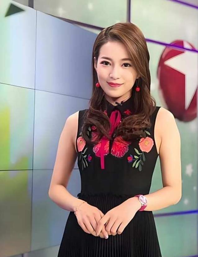 从电视台光鲜主持到深夜仓库卖水果，她靠什么养儿子？