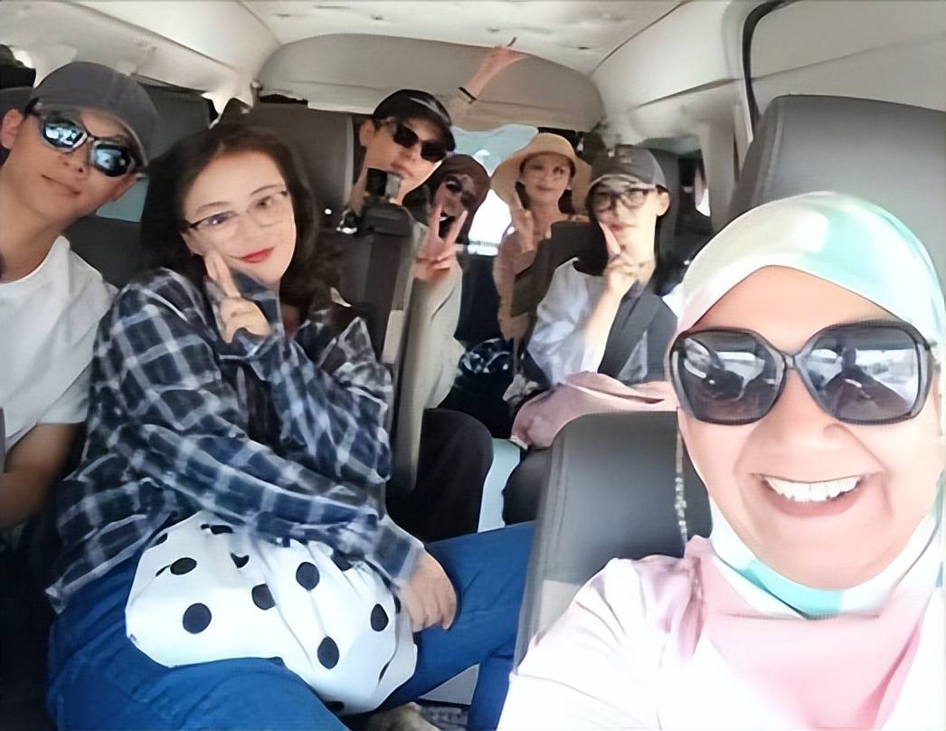 同胞“被刺”坑同胞？《花少7》埃及行遭狂嘲，前季嘉宾也被牵连