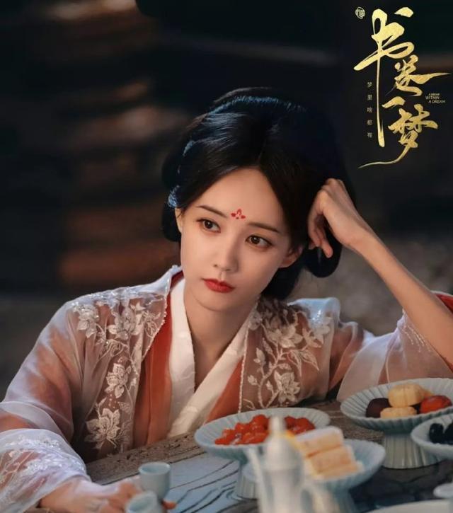 李一桐从崩牙到缺牙照公开，除了搞笑、心疼更多的还是敬佩！