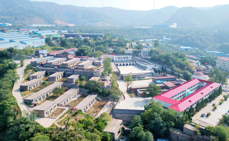 矿区大村村全貌。张哲远摄