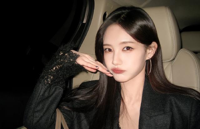 李一桐从崩牙到缺牙照公开，除了搞笑、心疼更多的还是敬佩！