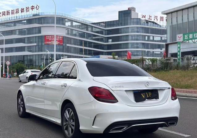 16万买奔驰C级真香，三年仅跑6万公里，值吗？