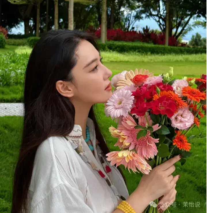 结婚七年，张馨予还是赢了