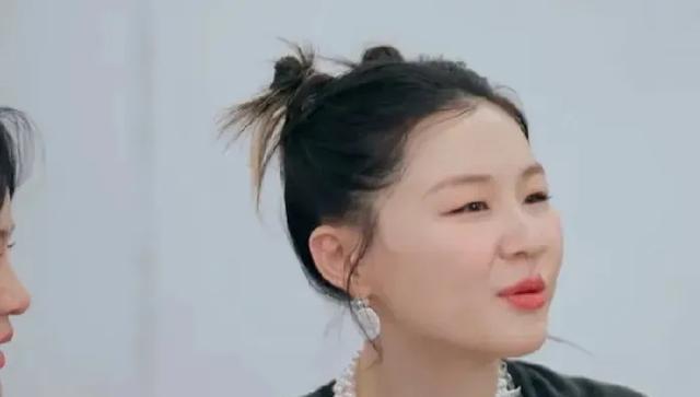 金靖说丑的基因更强，蒋勤勤两个儿子都不像她，陈飞宇也没遗传好