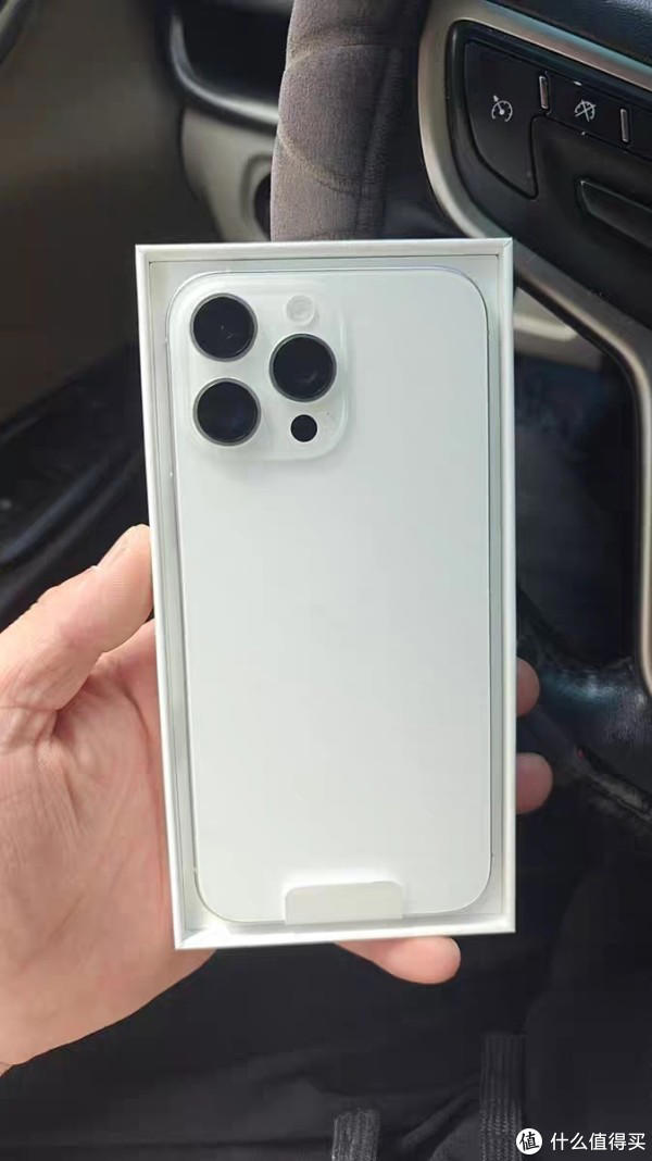 苹果新旗舰：iPhone 16 Pro Max