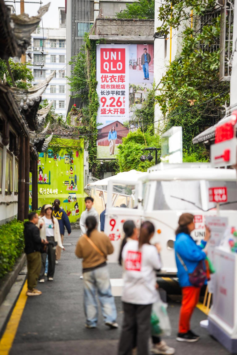 不止入乡随俗，优衣库如何以旗舰店重塑与中国城市的“对话”？