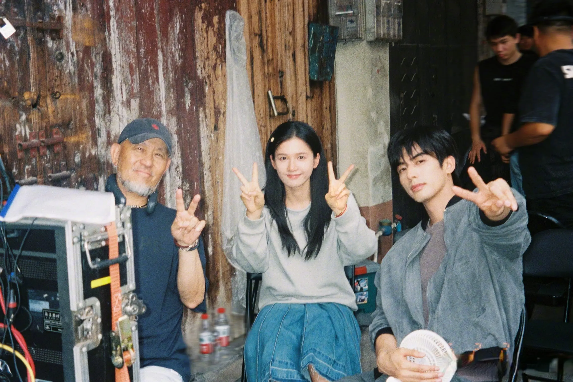 张婧仪瘦身14公斤出演，《野狗骨头》到底有多狠？