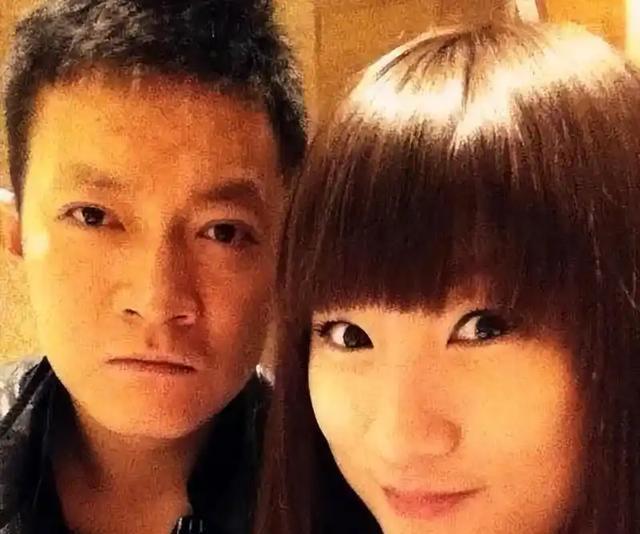杨志刚：娶了小师妹，钱都在她手上，如今过得不错