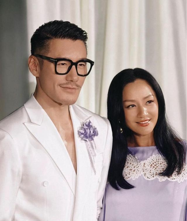 瞿颖没想到，30年被自己拒绝3次的胡兵，如今却给她这么大的回报