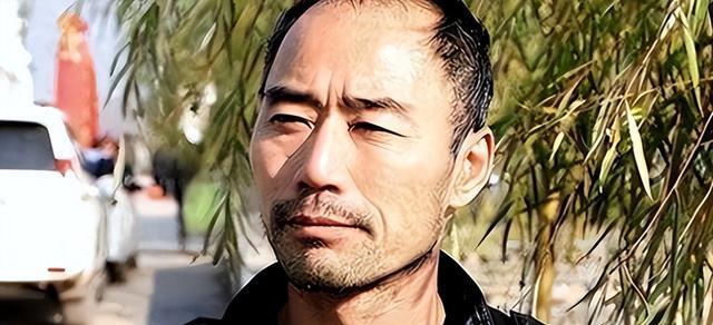 出道十多年后的旭日阳刚，一个早已年入百万，一个却只能在家种田