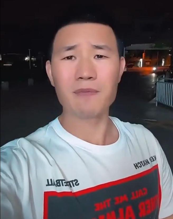 嘎子谢孟伟出狱后用小号复出！连发三条动态道歉，网友讽刺他推卸责任