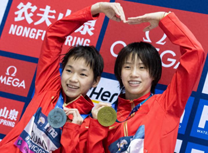 这次被央媒“点名”的陈芋汐，意外暴露真实处境，全红婵真没说错