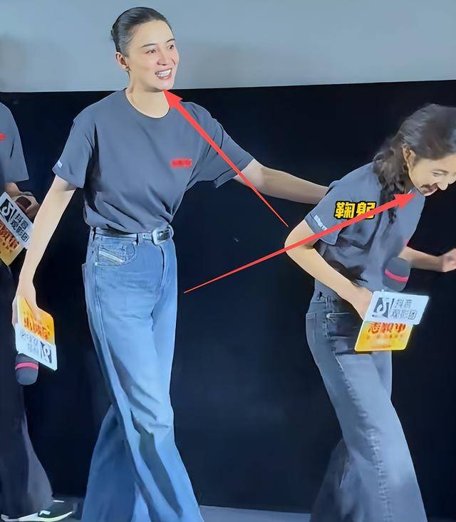 志愿军3首映：73岁陈凯歌老态龙钟，56岁陈红貌美如花，差距真大