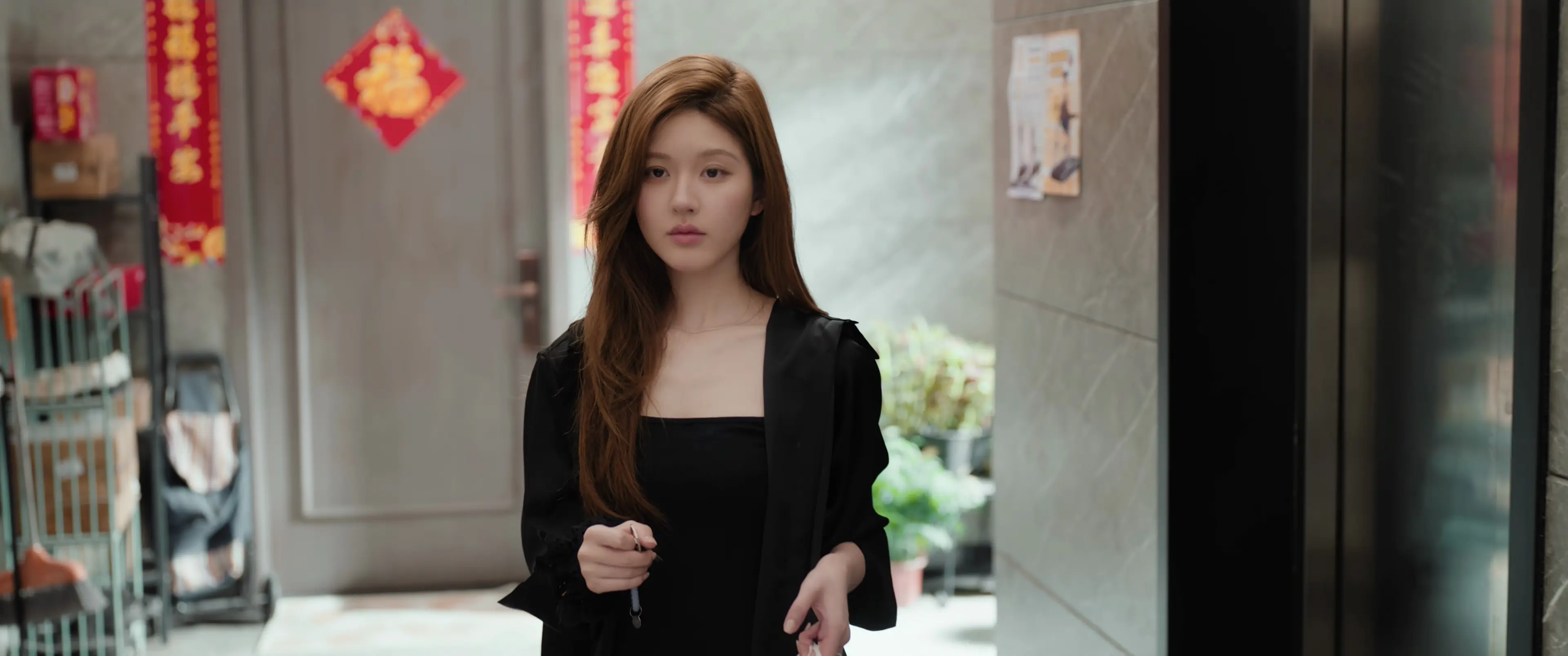 许我耀眼原著结局：沈浩明分手，乔琳去世，许妍收养乔妍的女儿