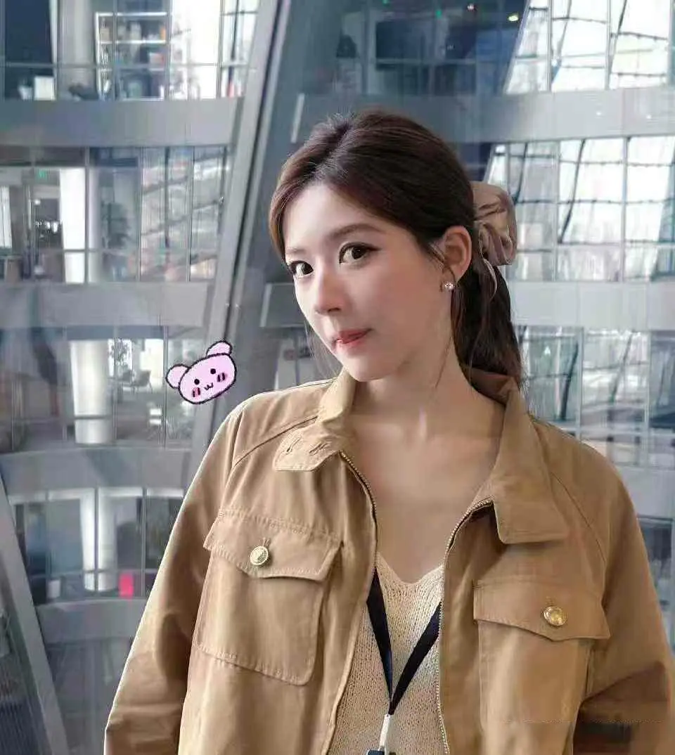 女演员千万别减肥，《许你耀眼》27岁赵露思与34岁王伊瑶站一起很明显