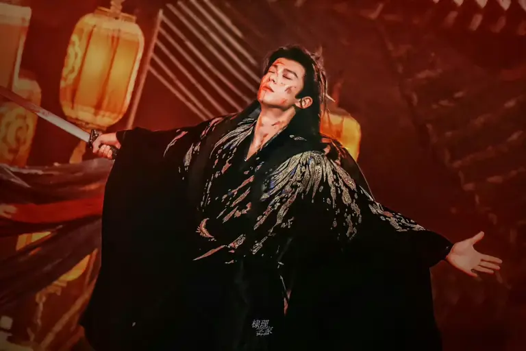 只爆主角肯定不算爆剧，真正的大爆剧肯定是主角配角全都爆的那种