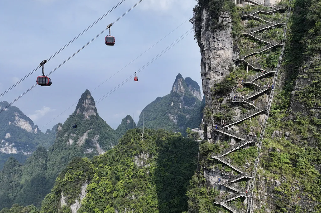 张家界天门山景区致歉