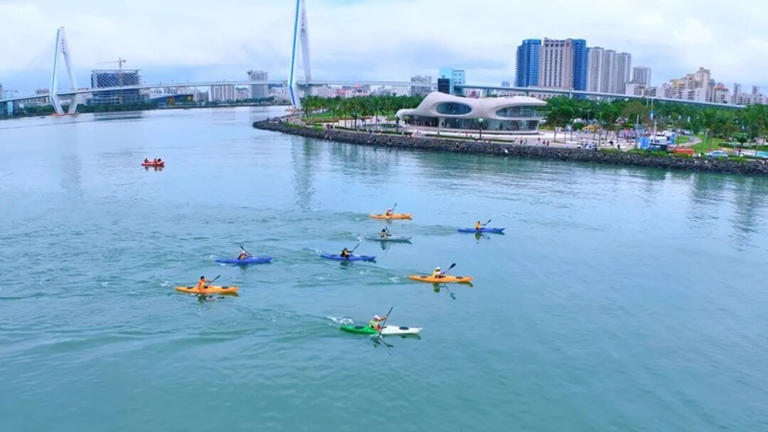 首次落地海南 2025年中国国际海洋皮划艇公开赛海口启幕