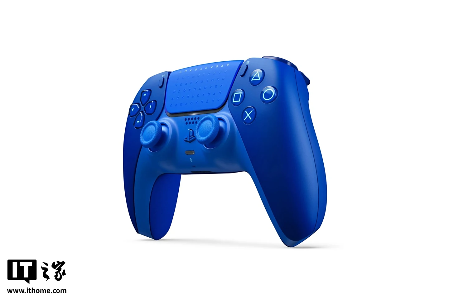 索尼推出全新“Icon Blue”限定 PS5 DualSense 手柄，84.99 美元
