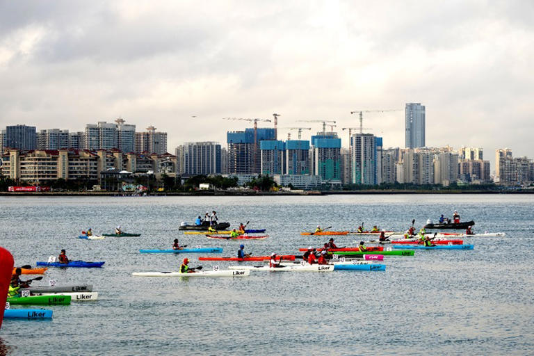 首次落地海南 2025年中国国际海洋皮划艇公开赛海口启幕