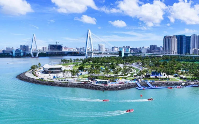 首次落地海南 2025年中国国际海洋皮划艇公开赛海口启幕